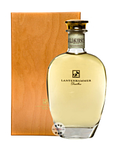 Lantenhammer Raritäten Wildkirschbrand / 43 % Vol. / 0,7 Liter-Karaffe in Holzschatulle